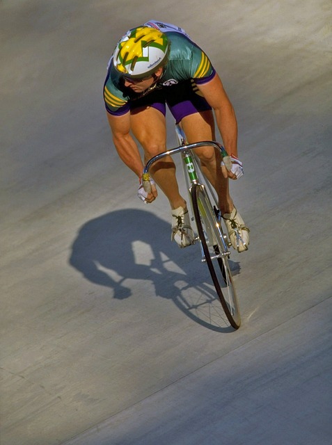 变得岌岌可 变得岌岌可